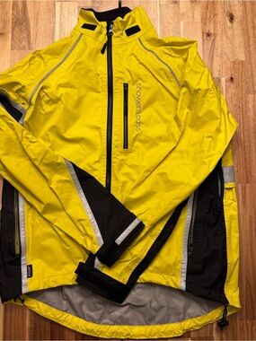 Showers Pass Transit CC Women's High-Visibility Yellow Cycling Rain Jacket